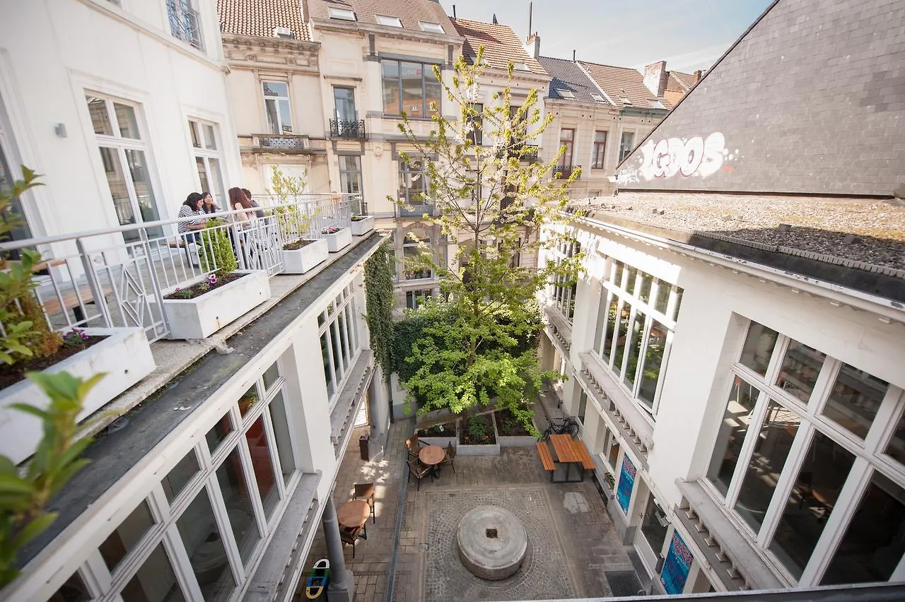 Hi Brussels Jacques Brel Hostel
