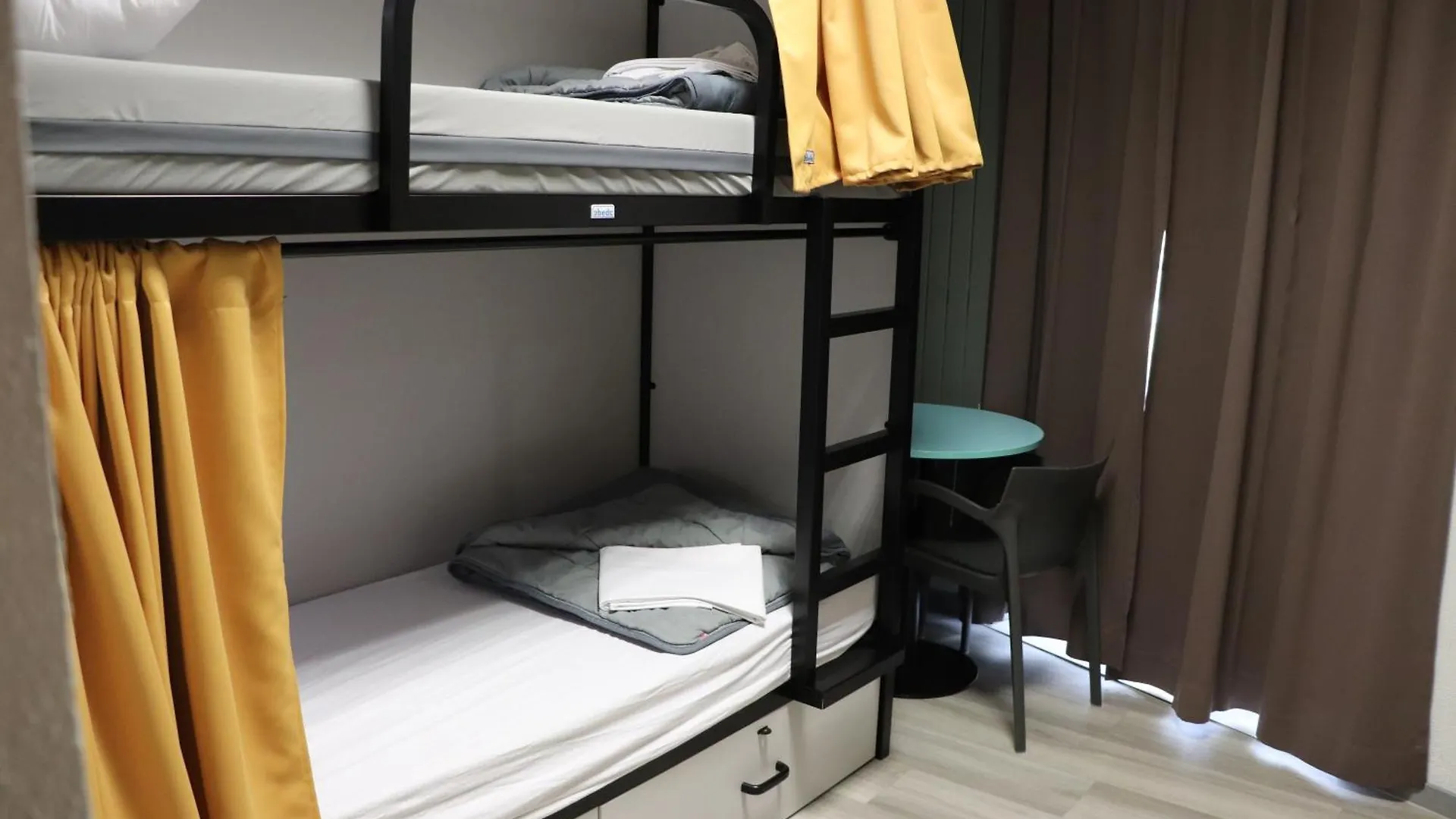 Hi Jacques Brel Hostel Bruxelles